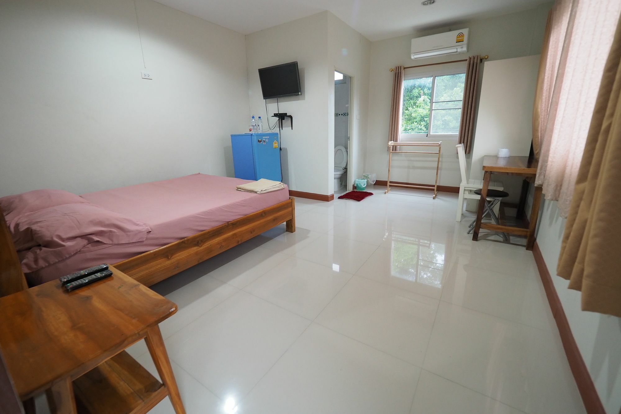 Sorn Waree Place Motel